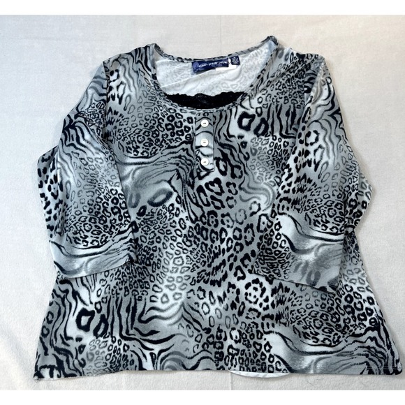 Susan Graver Tops - SUSAN GRAVER WOMEN'S SHIRT MEDIUM BLACK CHEETAH PRINT WH3/4‎ SLEEVE TOP BLOUSE